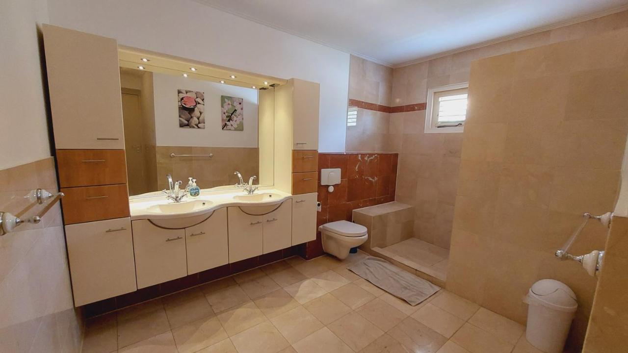 Landhuis Bona Vista 호텔 빌렘스타트 외부 사진
